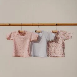 Little Dutch Swim T-shirt Little Pink Flowers 7 Little Dutch Swim T-shirt Little Pink Flowers -LittleNest Store 0023412 zwem t shirt korte mouw little pink flowers 74 80