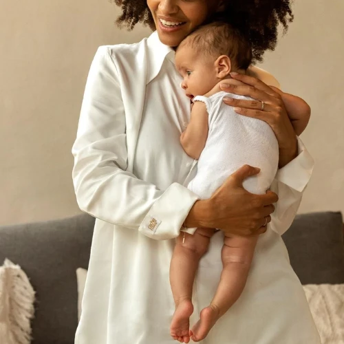 Cache Coeur Tina Maternity And Nursing Shirt 3 Cache Coeur Tina Maternity And Nursing Shirt