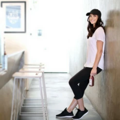 Mother Tucker - Capri Leggings -LittleNest Store 7 07104f59 faf9 4c09 a0ab ee9f79d898ed