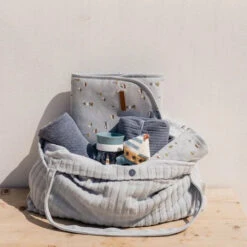 Little Dutch Mom Bag Blue -LittleNest Store IadmgNfa 750x f3e2f9ff f497 4ae1 b202 22ab23f144d8