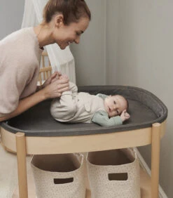 Stokke® Sleepi™ Changing Table Natural -LittleNest Store Sleepi ChngTbl Natural 220419 0009 EDGE eCom